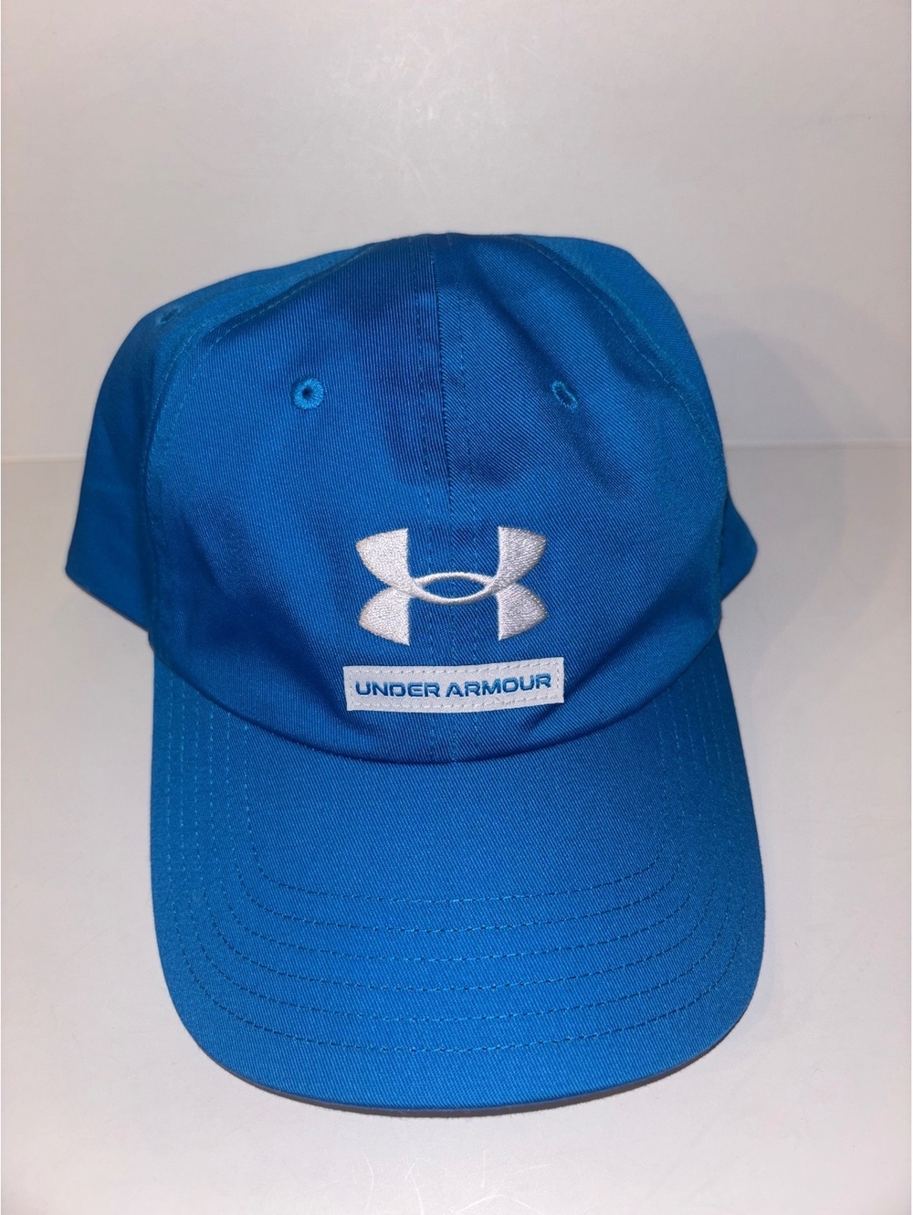 Under Armour Men’s Blue Adjustable Strapback Hat Cap White Logo NWT OSFM